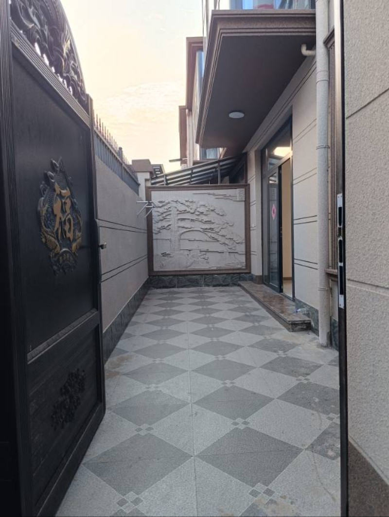 出租新建住房
独门独院
二室二厅一厨一卫，家电齐全，领包入住（第 4 张）