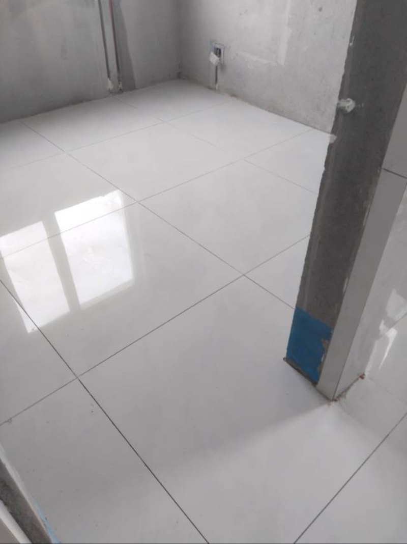 专业贴砖，小区楼贴砖，自建房贴砖，清垃圾，各种大活，小活都接，有需要的联系（第 1 张）