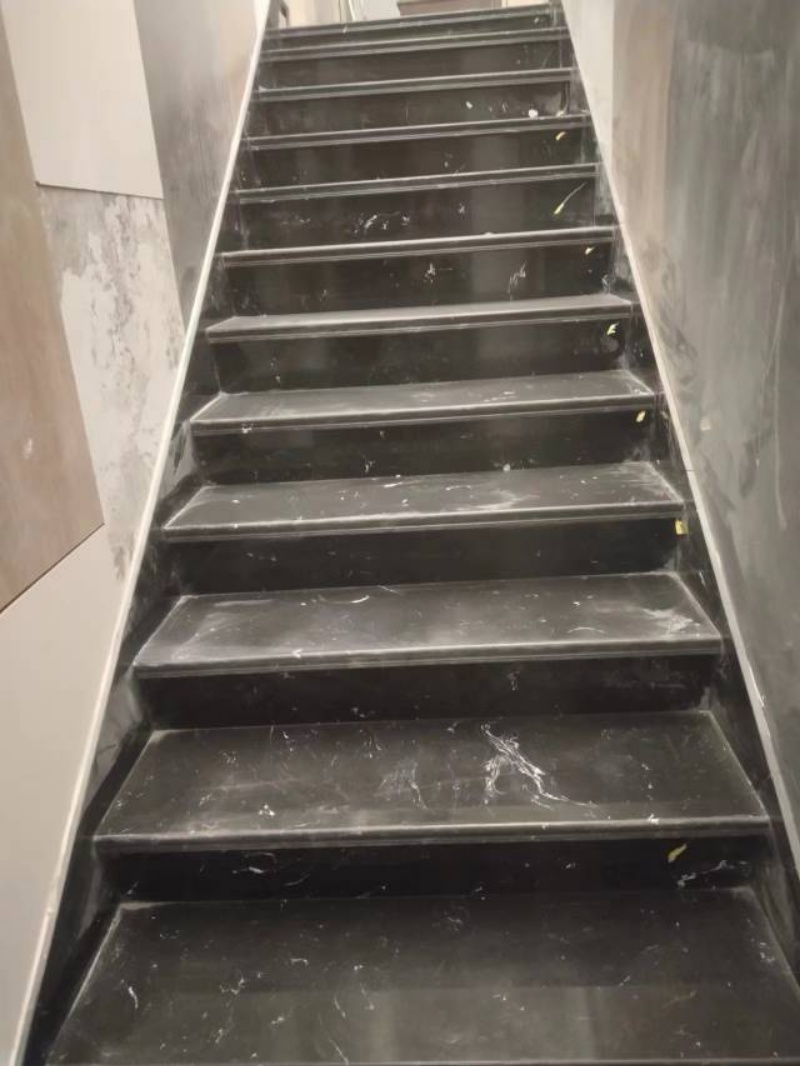 专业贴砖，小区楼贴砖，自建房贴砖，大活小活都干，清垃圾，有需要的联系（第 5 张）