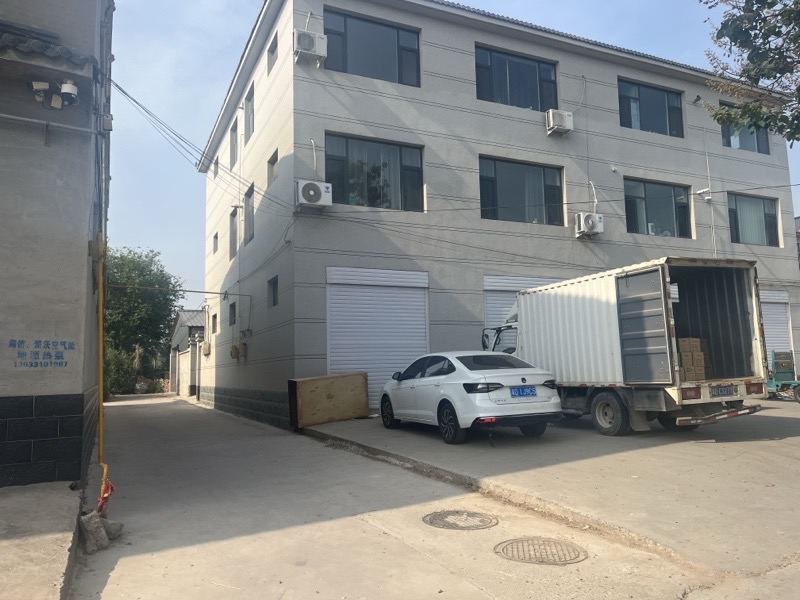 出租。260平仓库，二楼三室两厅两卫，有天然气壁挂炉地暖，临街停车方便。（第 5 张）