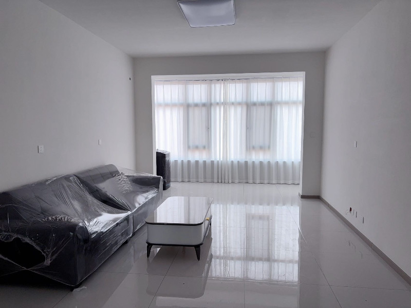 🏠楼房出租
自家全新自建房，首租，干净清爽。
📍位置：菜市场附近
✨ 三室两（第 1 张）