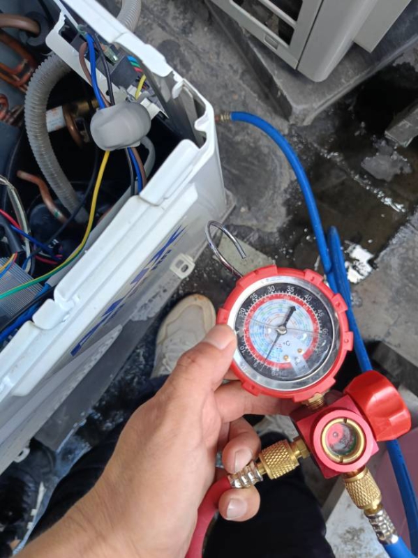 专业空调维修，加氟，清洗，移机，安装。壁挂炉维修，清洗保养。热水器维修清洗。清洗（第 2 张）
