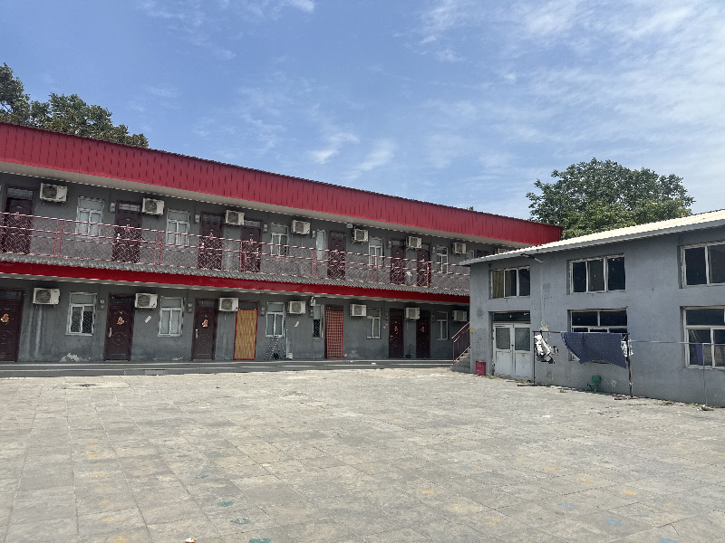 出租公寓， 24小时无死角监控安全放心 防盗门防盗窗 安全！ 最快网速免费用， （第 1 张）