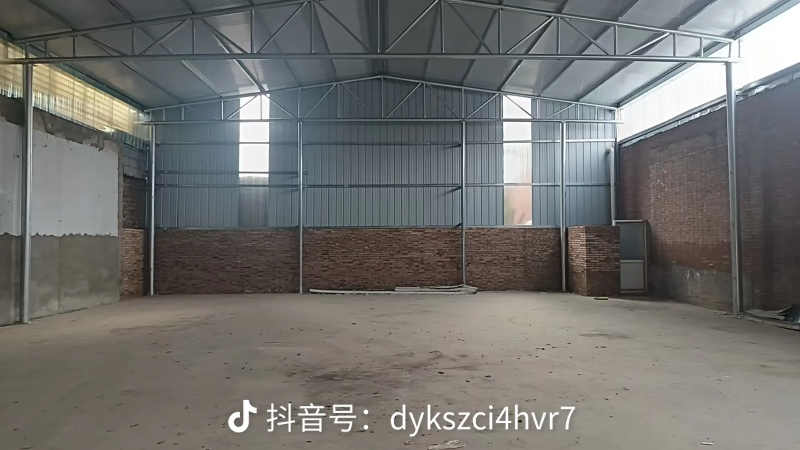 西睢宁大街，街口，临街门，300平米水电齐全，有小屋，有厕所，四方四正，电动卷帘（第 5 张）