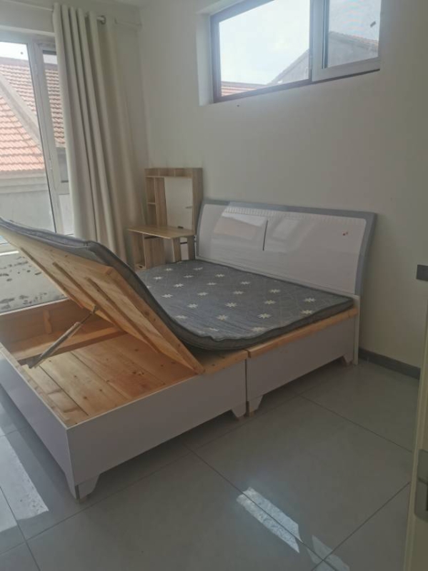 出租住房，90平左右，一年8000元左右，具体可协商，南北通透，二层西户，卧室二（第 3 张）