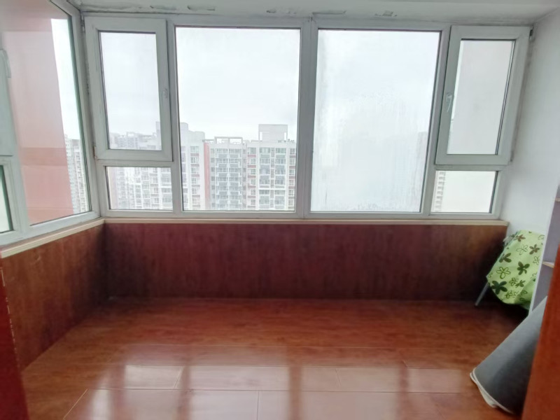 黄金楼层 精装修 学区房 南北通透  家具齐全 拎包入住 随时可入住看房（第 4 张）