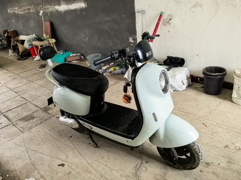 新日电摩，60V20A电池 不能上牌 一出停车歪倒裂痕 前碟后鼓刹车，三速，一键（第 4 张）