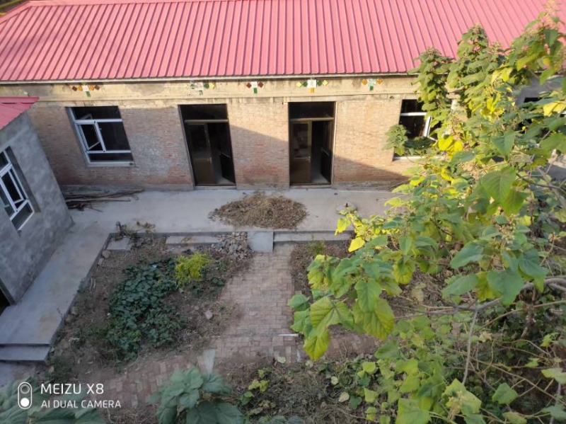 出租450平独门独院10间平房一间一月100元可住人.办公.仓库，可整租分租可改（第 1 张）