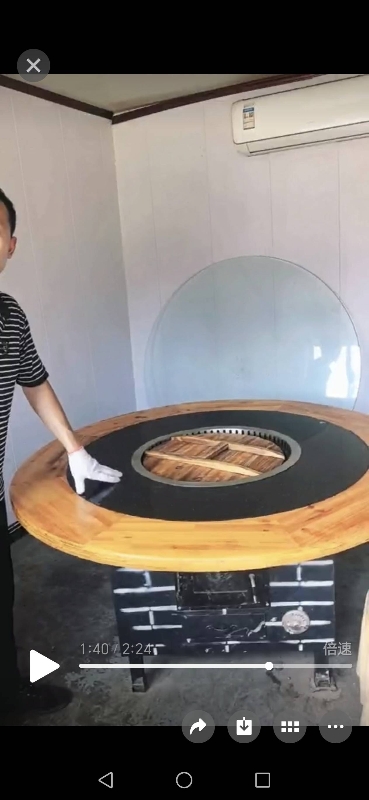 出售一个地锅炖桌子和一个六开门冰箱，价格好商量，有想要的朋友加微信私聊（第 2 张）