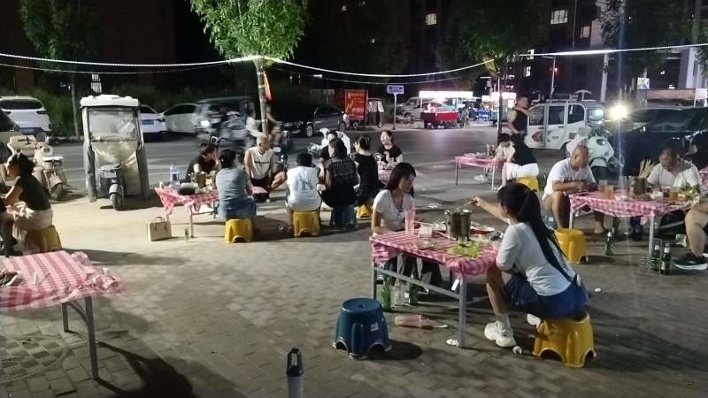🔥地摊火锅·烧烤涮整体转让🔥

盛世学府西侧，整体带技术转让，有固定客源。附（第 2 张）