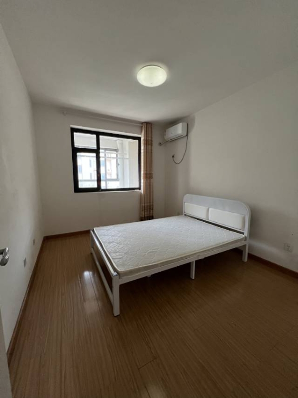 出租东城首府，直接入住，年租1.8万
☎️（第 1 张）