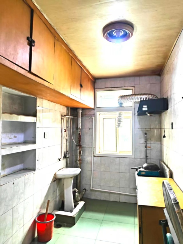 丛台区浴新北大街26号院，四室一厨一卫，110平米，洗漱和卫生间分离。整租分租均（第 7 张）