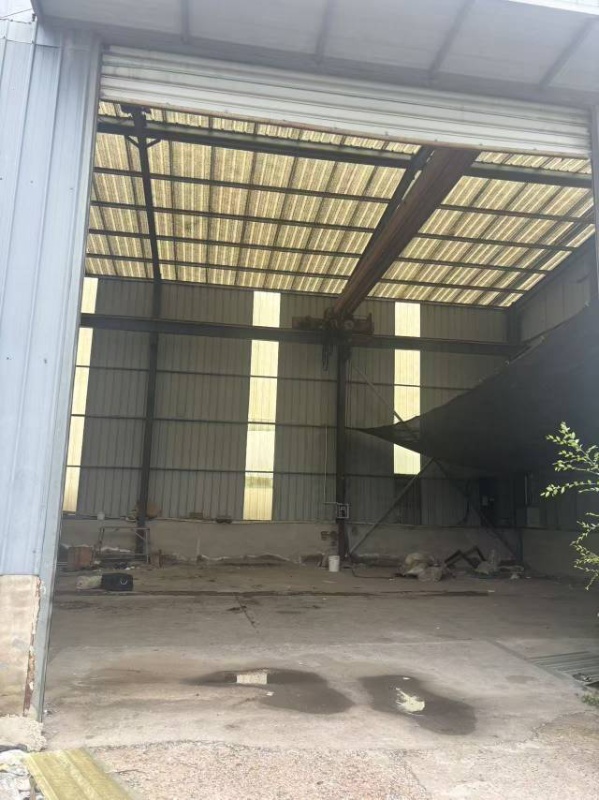 地理位置，钛白路中段，厂房面积600平，有5吨航吊，带三楼办公楼和生活区，水电齐（第 8 张）