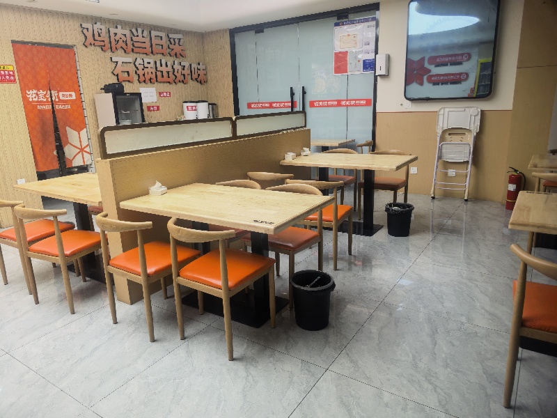 因孩子上学原因不能继续经营，转让鸡公煲店，有意联系（第 2 张）
