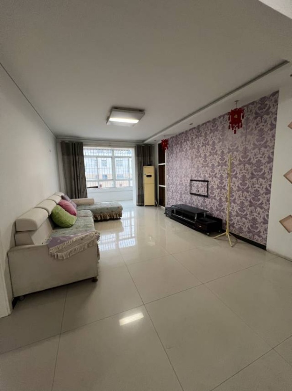 出租滨河北小区，三室，家电齐全，直接入住年租1.5万☎️（第 3 张）