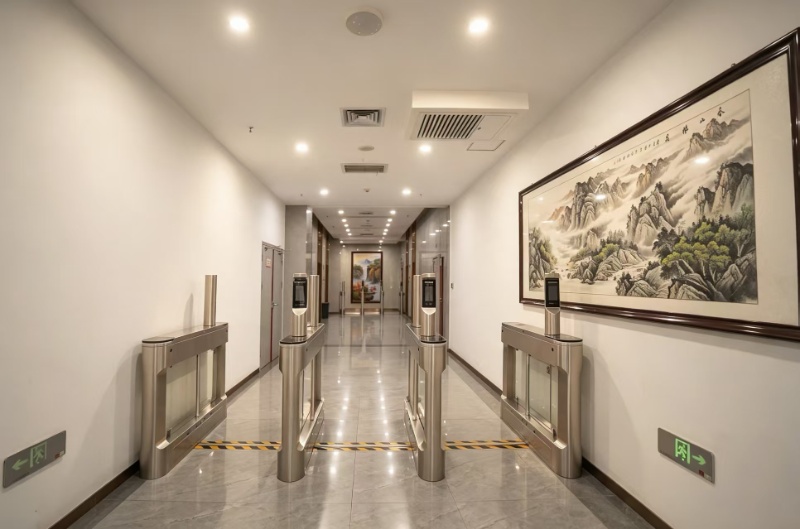 邯郸人民路现房写字楼， 位置紧邻新世纪商圈
80‑500㎡可以灵活拆分，小办公、（第 5 张）