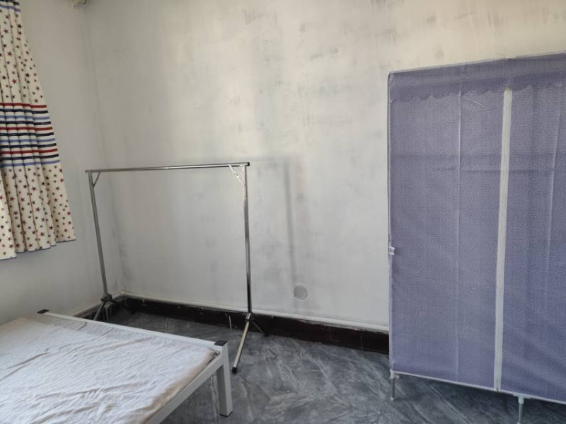 龙湖南门美乐城附近，65平方，南北通透。家具家电齐全，求男生合租。（第 7 张）