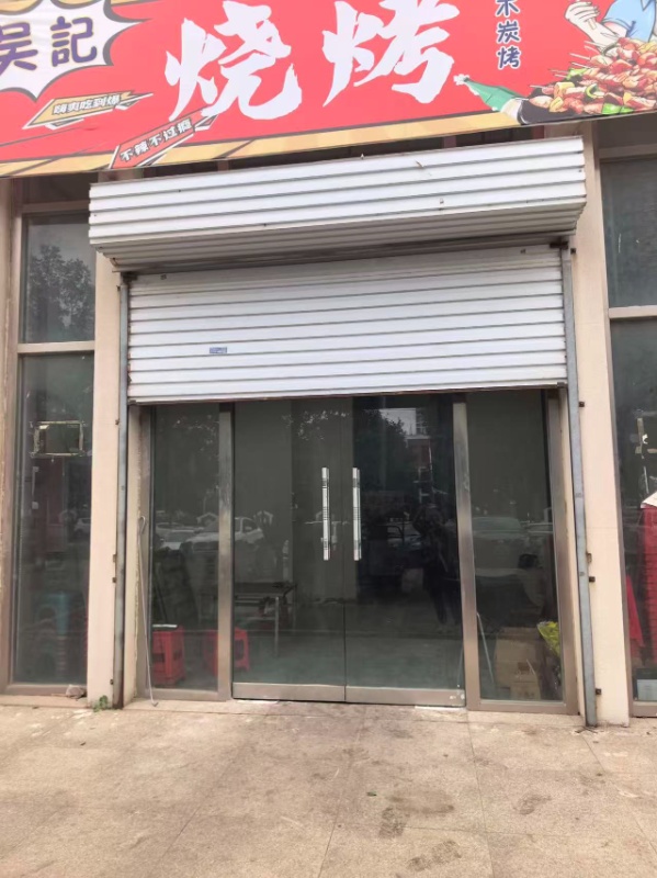 门市出租
科贸城对面荣盛江南锦苑底商门市上下层共173平米（第 1 张）