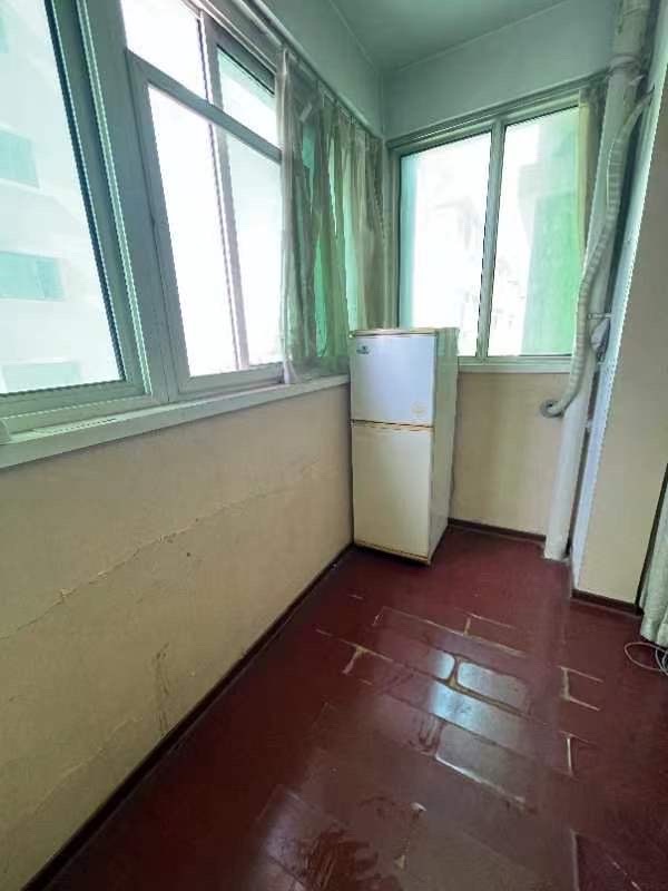 人民路铁西街交叉口四季花城40平一室一卫家具家电齐全，拎包入住（第 4 张）