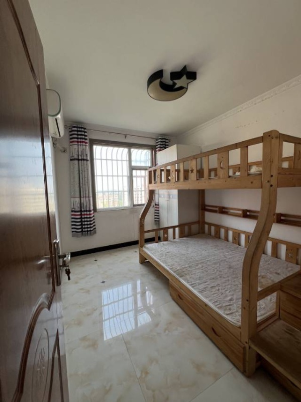 出租遂园小区，三居室，精装修.直接入住
年租1.8万，长期可优惠☎️（第 3 张）