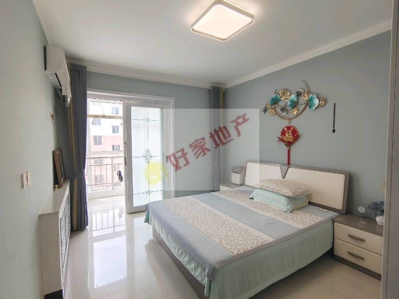 首付8万精装修三居中间层带家具家电带储物间老证直接过户（第 3 张）