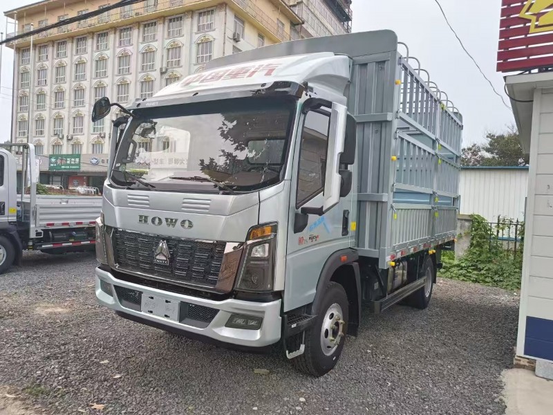 4米2宽体高栏货车，
出租全国各地，长短途都接
搬家、拉货、建材运输、零担货运
（第 1 张）