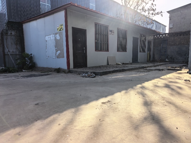 临洺关镇西大街工业区，铁西健康大街西侧路南，面积1600平，厂房1400多平，有（第 4 张）