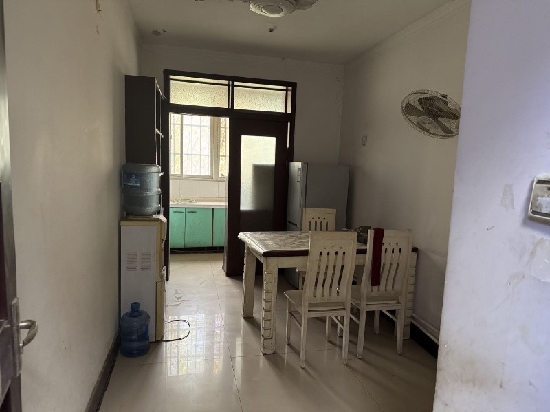 第二实验学校附近，家具家电齐全，拎包入住。（第 3 张）