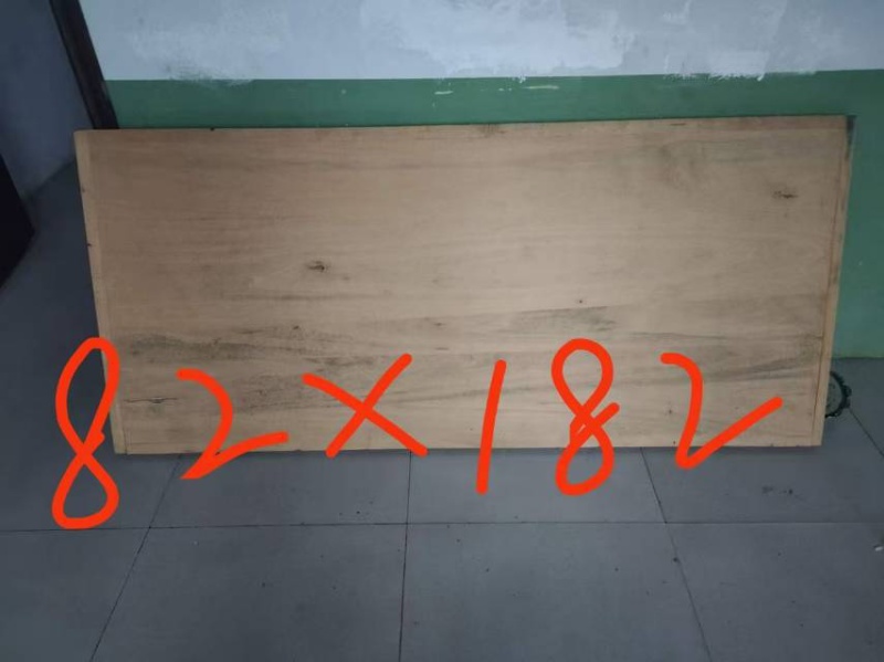 电炒锅，切菜板，电子屏，80+80地板砖13片，幼儿园木头床。全部都是全新的。（第 1 张）