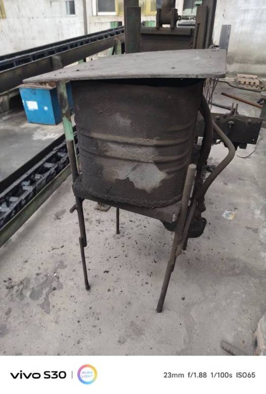 出售一台压勾机器 做地脚用 七字地脚 7.0电机 插电
通油路即用带砂轮机190（第 2 张）