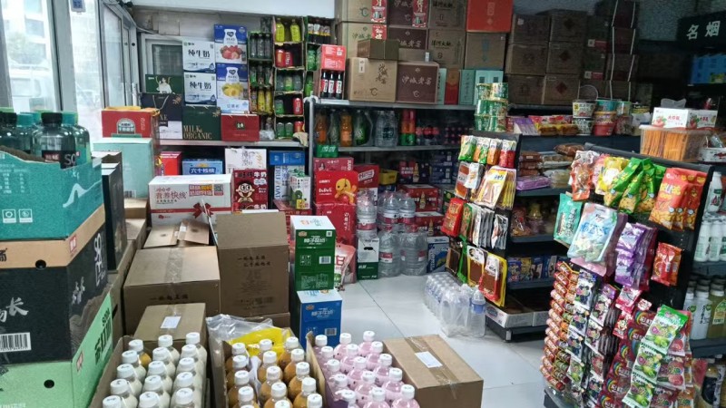 无转让费，面积38平
正在营业烟酒超市，位于批发市场口，客流量大，因孩子上学问（第 4 张）