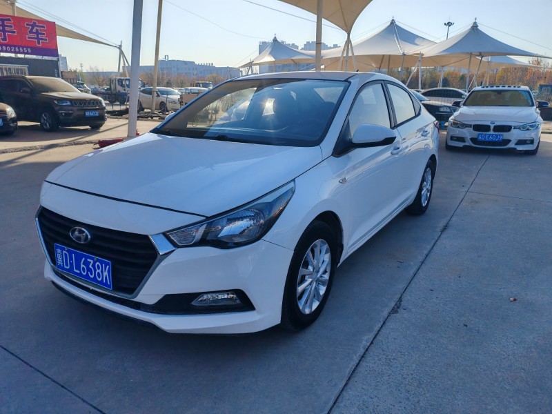 16年自动挡现代悦纳！本地个人一手车！刚行驶七万公里！无事故无水泡无火烧！（第 1 张）