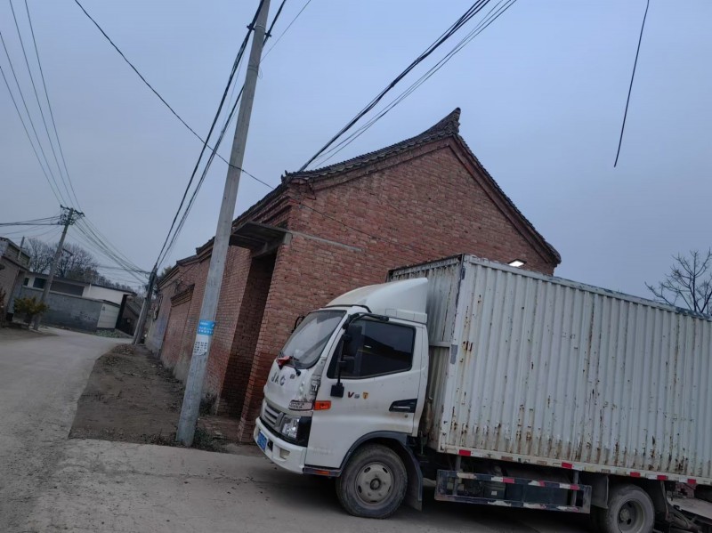 出售2021年四米二集装箱一辆，带尾板，个人一手车，国六，没出售个人过远门，无事（第 3 张）