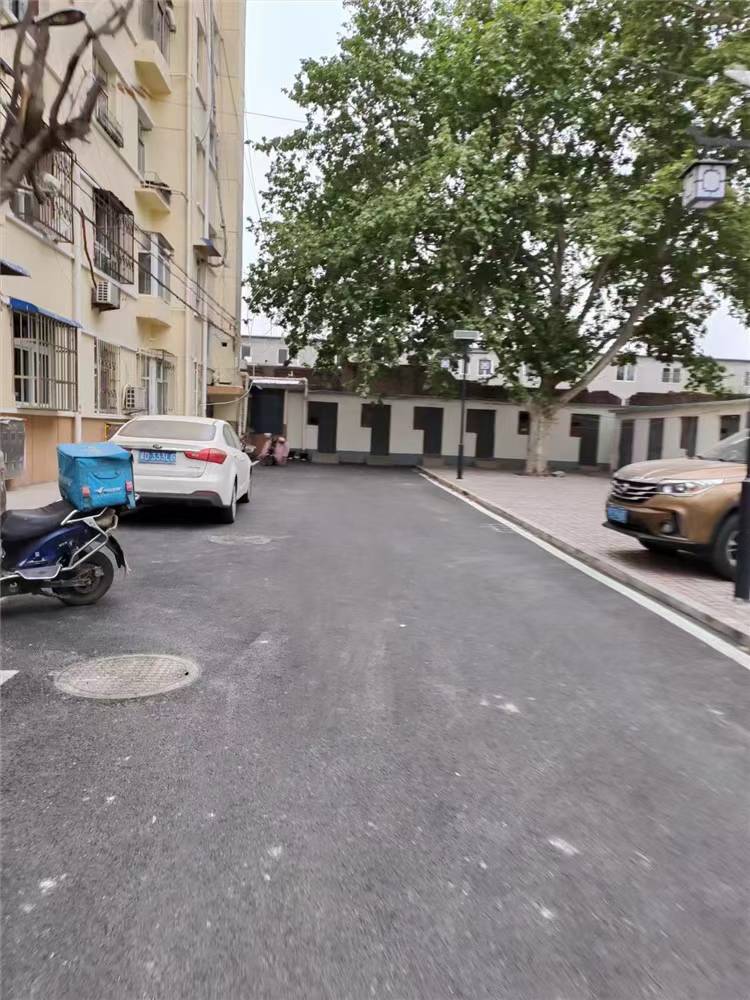 急售，20万拥有丛台区大产权房49平米，附近有小学中学，便民市场。紧邻17路终点（第 3 张）