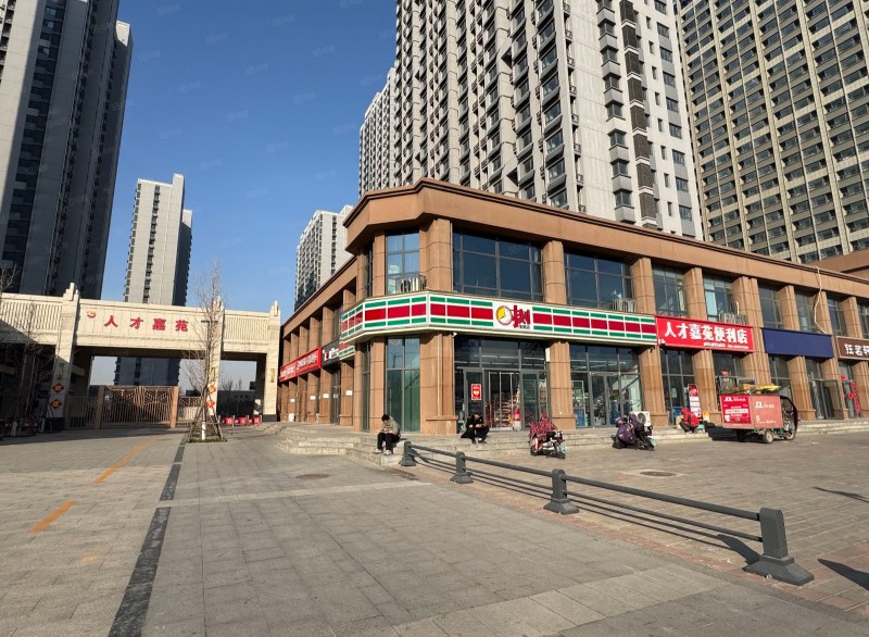 出租荀子大街人才嘉苑西门商铺，面积分别有100平到1600平有一层和到二层都有，（第 1 张）