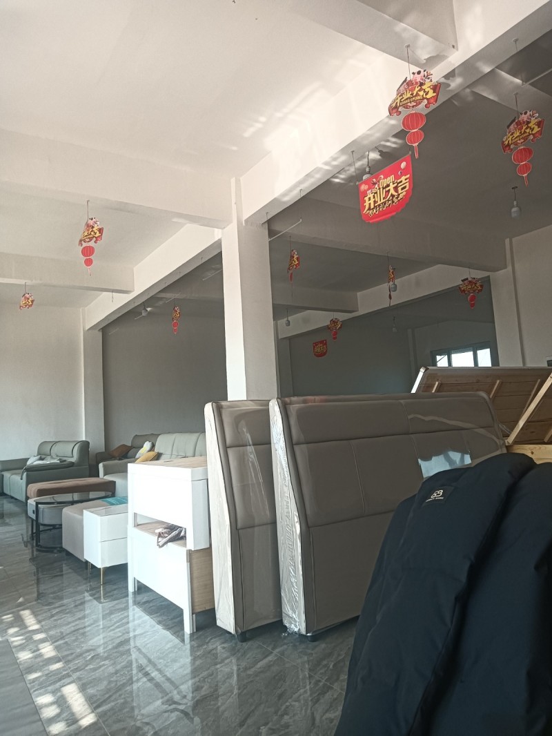 地理位置好，两个门市顾不上，转让一个（第 1 张）