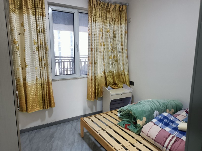 荣科锦苑 小区环境不错，居住起来舒适度高，房子很干净，随时可以看房（第 3 张）