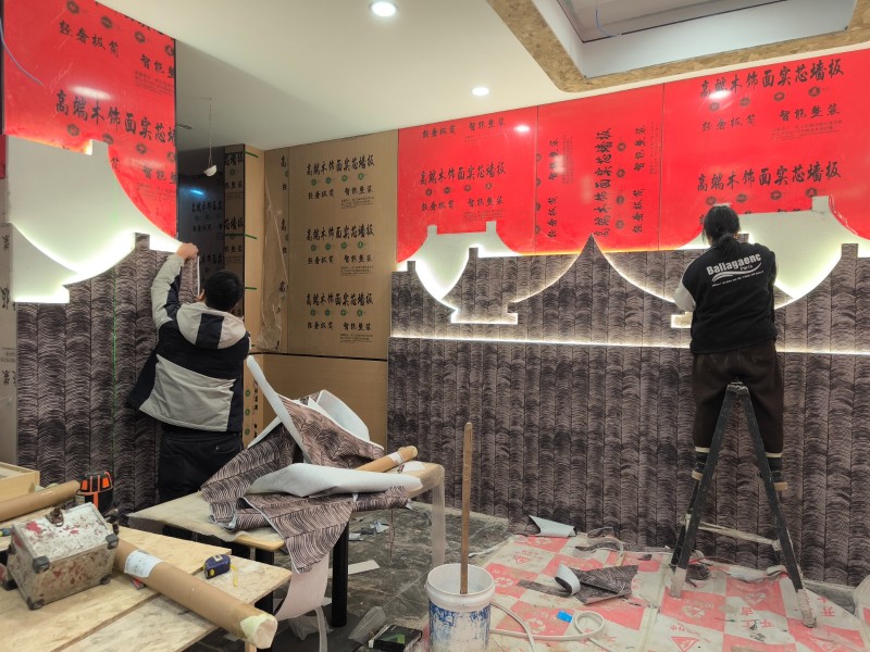 邯郸墙布.壁纸.壁画.批发
专业施工团队、旧房翻新、全屋定制、老旧墙腻子漆
（第 5 张）