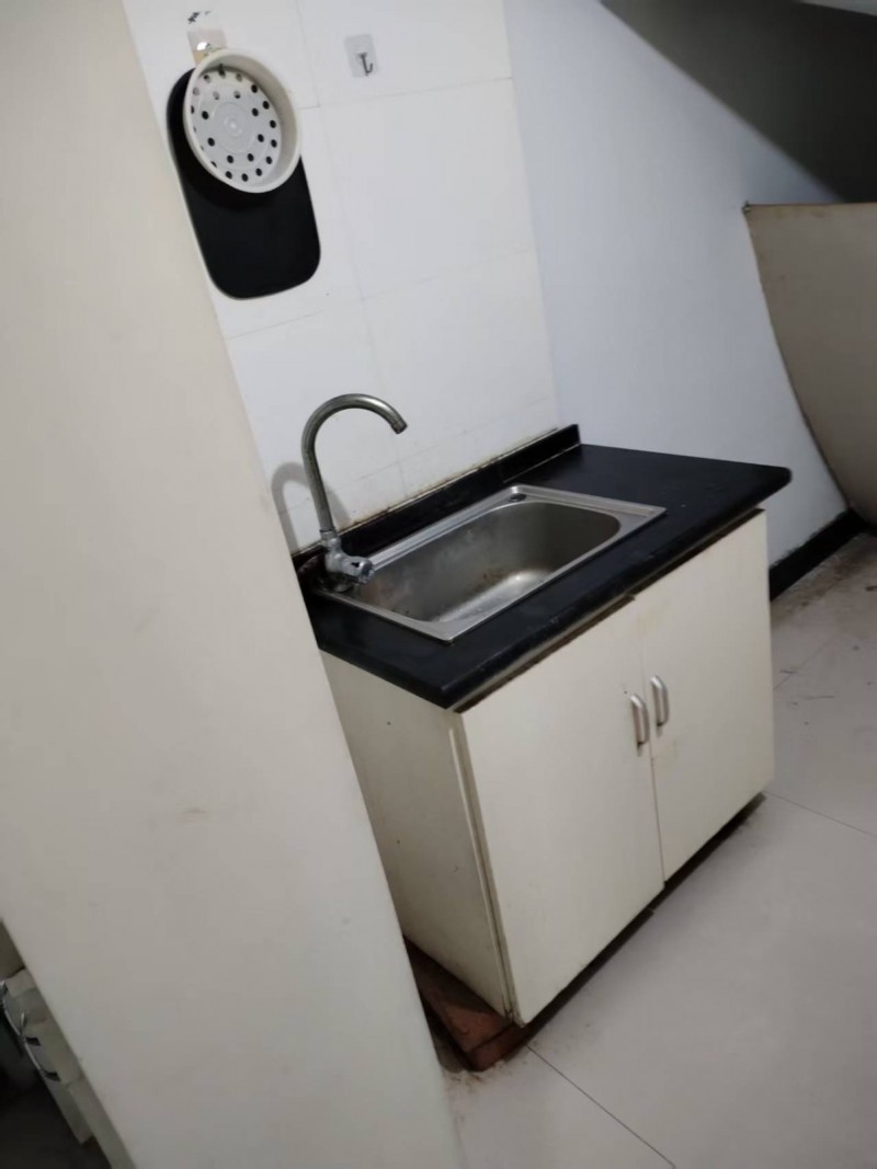出租阁楼，价格实惠，空调热水器洗衣机，拎包入住，小区是宏馨佳园（四期）（第 6 张）