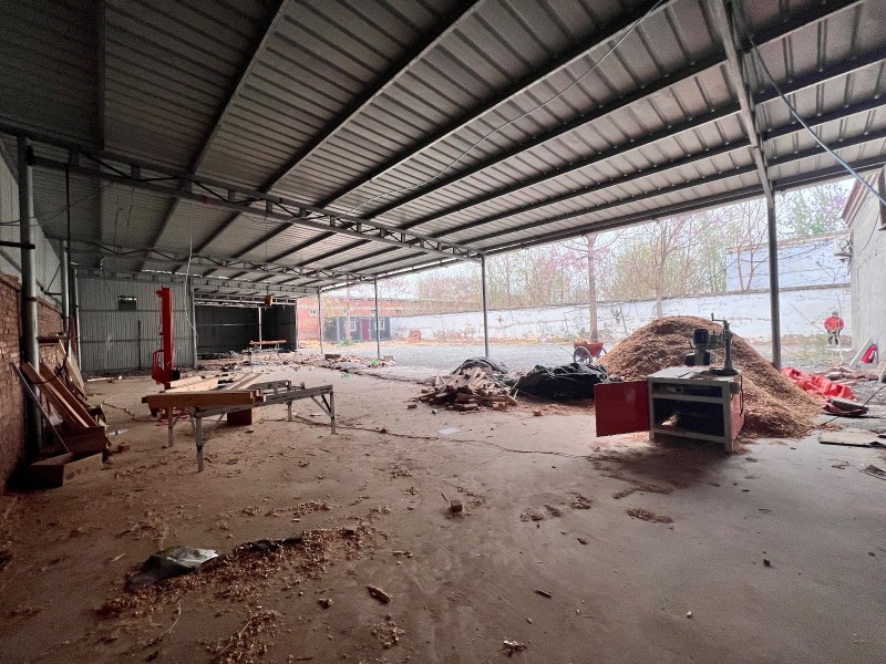 出租：肥乡区长安路东段看守所对面，有占地800多平米（含300多平米开放式仓库）（第 1 张）