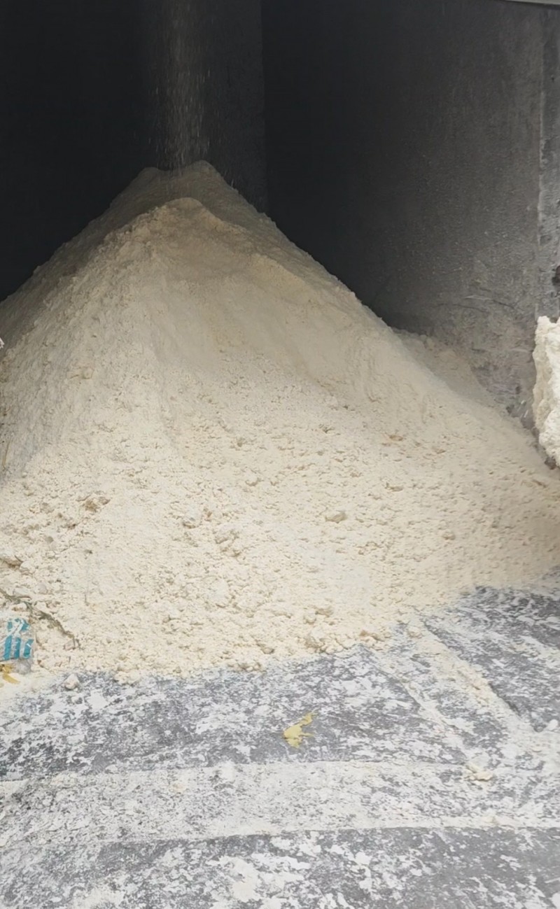 长期供应啤酒糟、白酒糟、豆渣、醋糟，为养殖降低成本，高效育肥，有需要联系，（第 1 张）