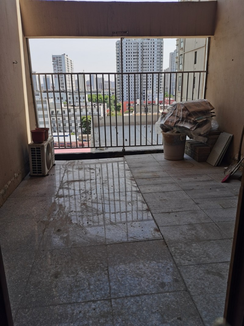 @邯郸市个人两套房出售，第一套69.9万包过户，126送两个小院30平新房。共计（第 2 张）