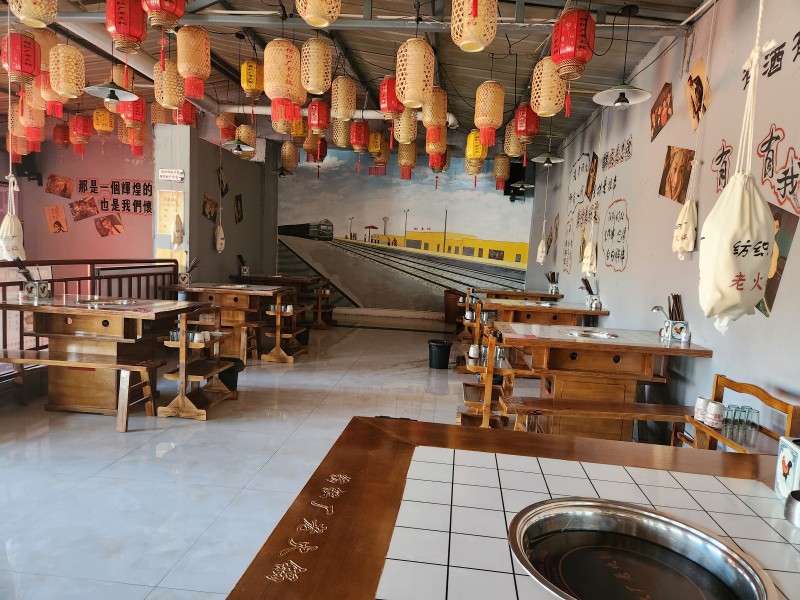 转租：纺织厂老火锅 ，整体转让 ，设备齐全，  接手既可营业 ，面积500平 。（第 4 张）
