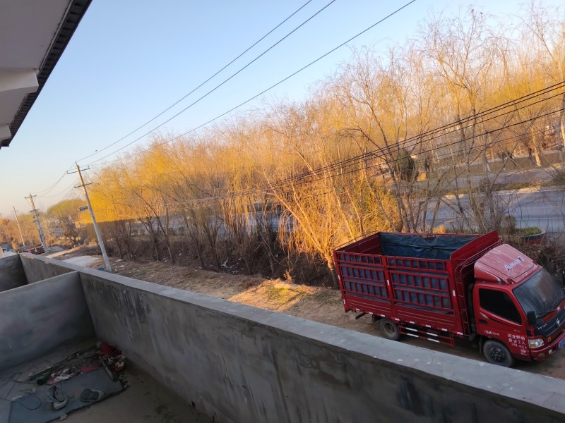 出售自建房，上下两间160平有个小院门口宽敞出门就是106国道边（第 6 张）