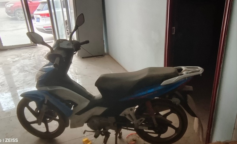 出售闲置豪爵炫迪蓝色摩托车，手续齐全（第 1 张）