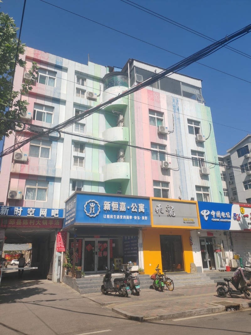 招租：
一、地理位置优越，东风路附近，周边环境宜人，临近学校，生活便利，出行无（第 2 张）