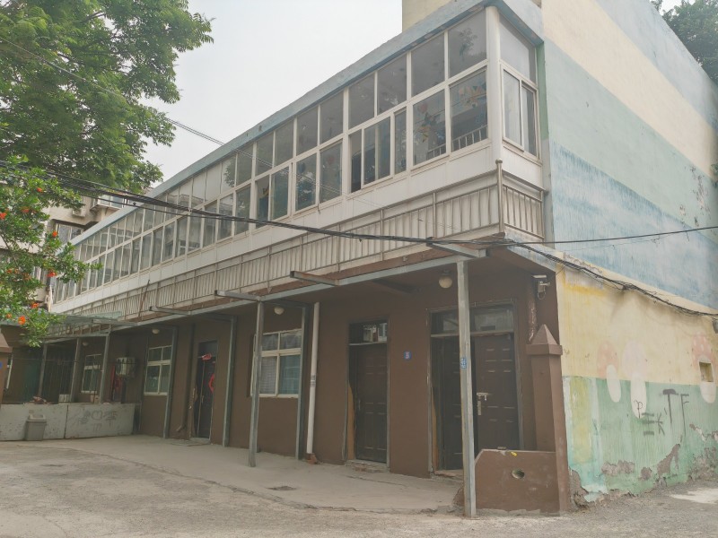 招租：
一、地理位置优越，东风路附近，周边环境宜人，临近学校，生活便利，出行无（第 3 张）