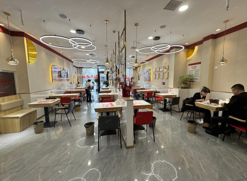 1万一月，压一付六 捡漏！
低价急转明珠实验小学对面餐饮店，
因原餐饮品牌店（第 3 张）