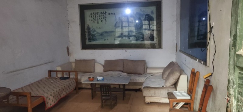 房屋出租：A邱县育新街邮电局北200米有北屋2大间，空调，水电齐全，床，衣柜，橱（第 6 张）