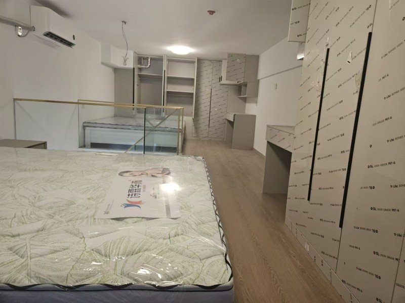 出租住房 鸿商大厦 拎包入住，环境较好，交通方便
地址东环路与雪驰路交叉路口（第 3 张）